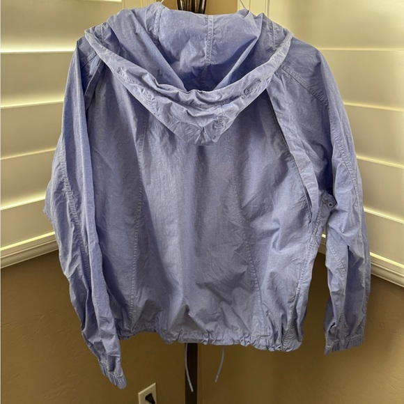 Athleta Periwinkle Blue Expedition Hike Shell Jacket. Size S - Picture 4 of 6